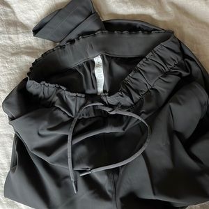 Lululemon stretch high rise pant 7/8 length size 6 charcoal
